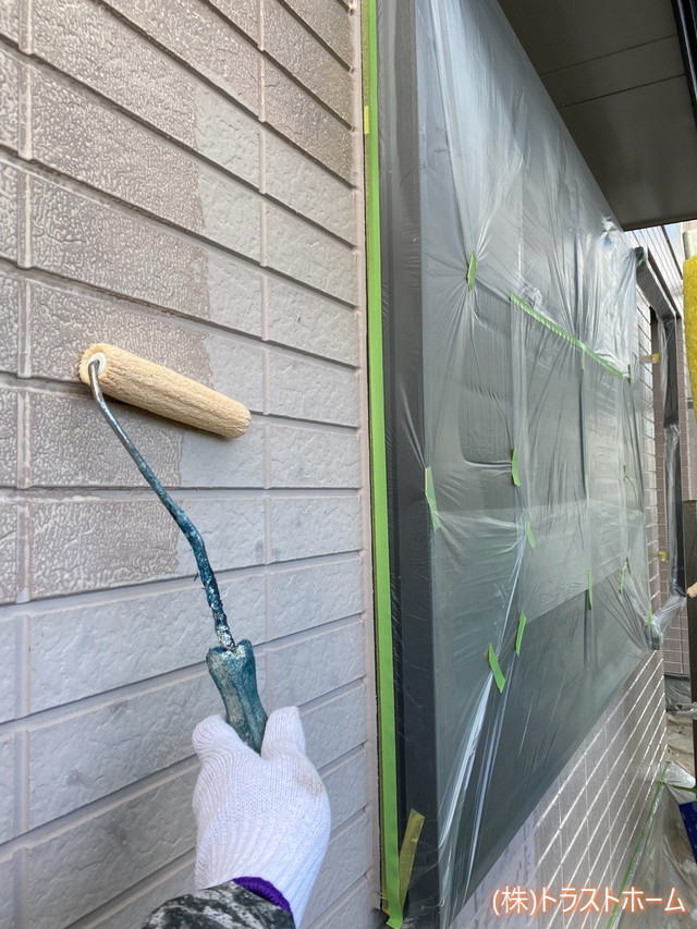 福岡市東区一軒家外壁塗装下塗り2