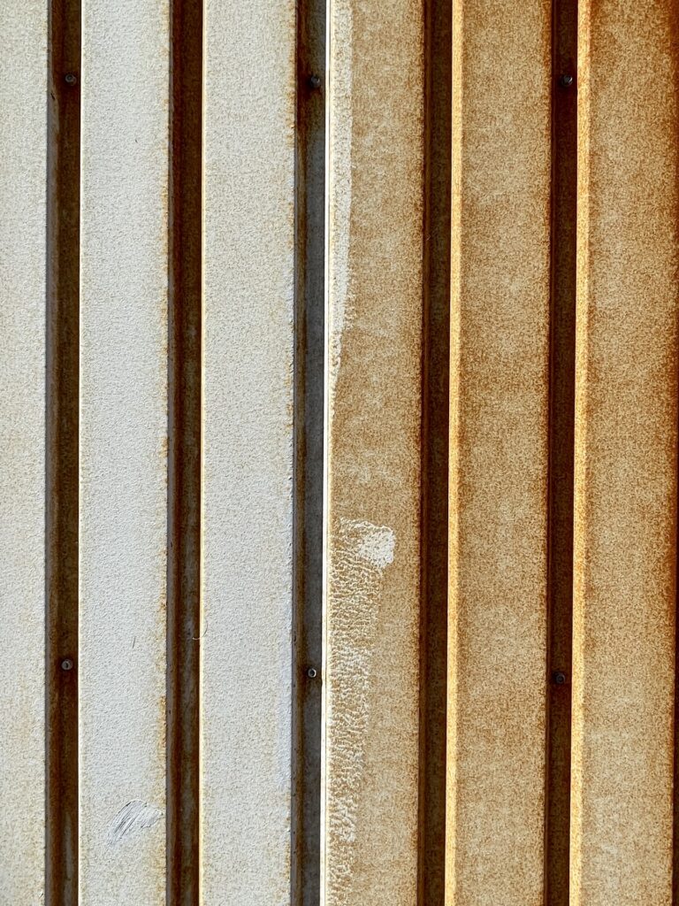 劣化したガルバリウム