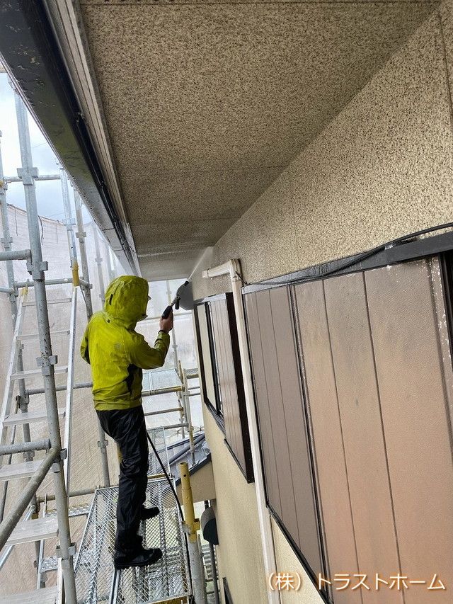 現場ブログ★福岡市東区で外壁塗装開始しました♪