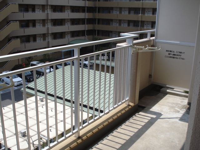 福岡でベランダの防水塗装ならトラストホームへご相談ください