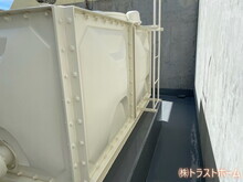 遠賀郡施設にある貯水槽塗装の画像