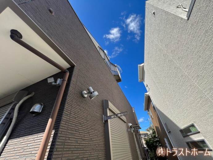 築11年福岡市東区戸建て初めて屋根外壁塗装の施工前画像